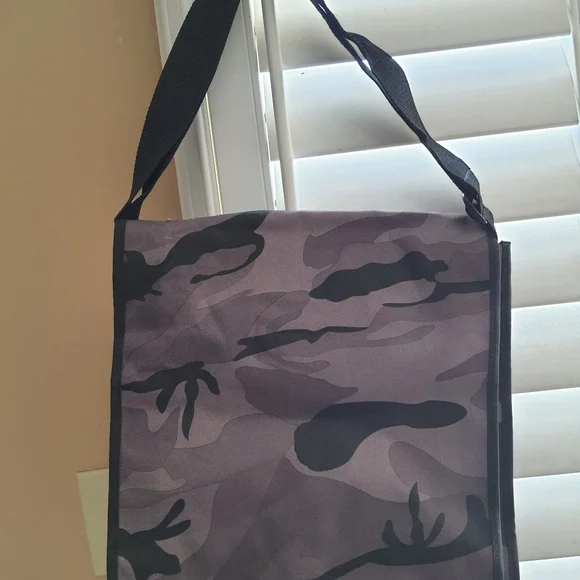 Large messenger bag - Picture 2 of 4